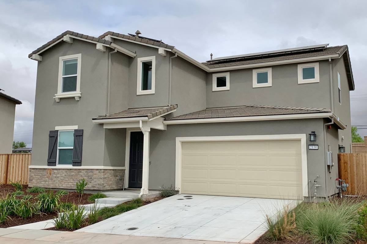 House for rent at 2130 Brighton Dr, Hollister, CA 95023
