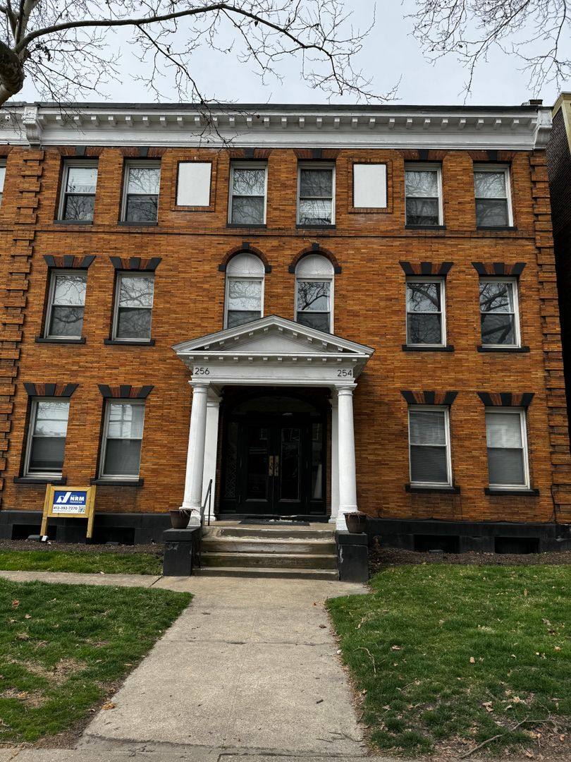 Apartment for rent at 254 S Mathilda St, Pittsburgh, PA 15224