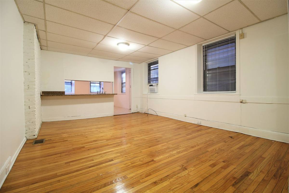 Apartment for rent at 2122 Walnut St #LEVEL, Philadelphia, PA 19103