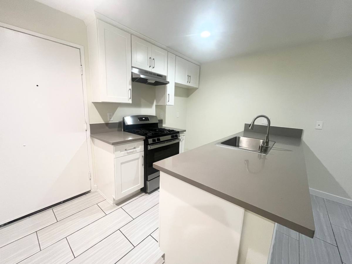 Apartment for rent at 10800 Glenoaks Blvd, Pacoima, CA 91331