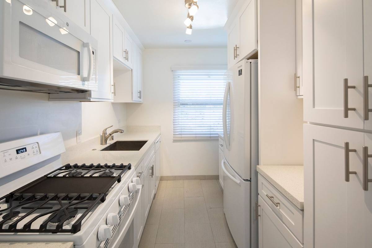 Apartment for rent at 331 - 347-1 2 Prospect St, La Jolla, CA 92037