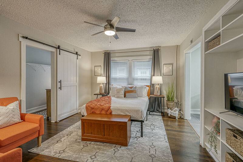Apartment for rent at 4104 Warwick Blvd #204, Kansas City, MO 64111