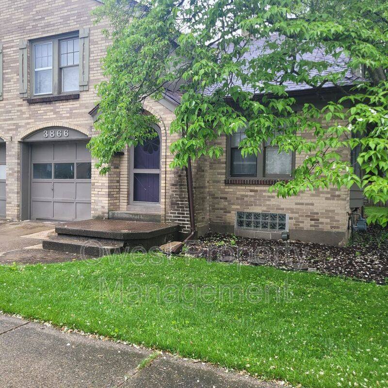 Townhouse for rent at 3866 Henry St SW, Grandville, MI 49418