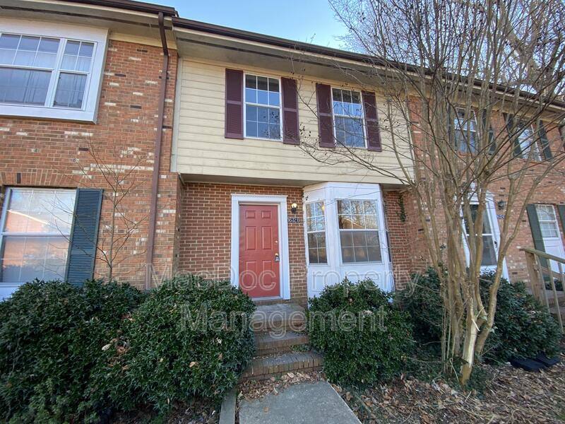 Townhouse for rent at 16128 Clarence Court, King George, VA 22485