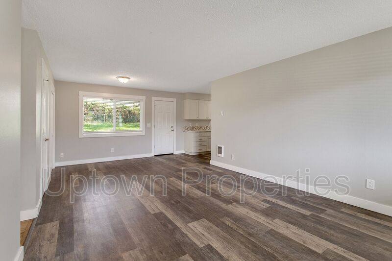 House for rent at 8045 SW Thorn St, Portland, OR 97223
