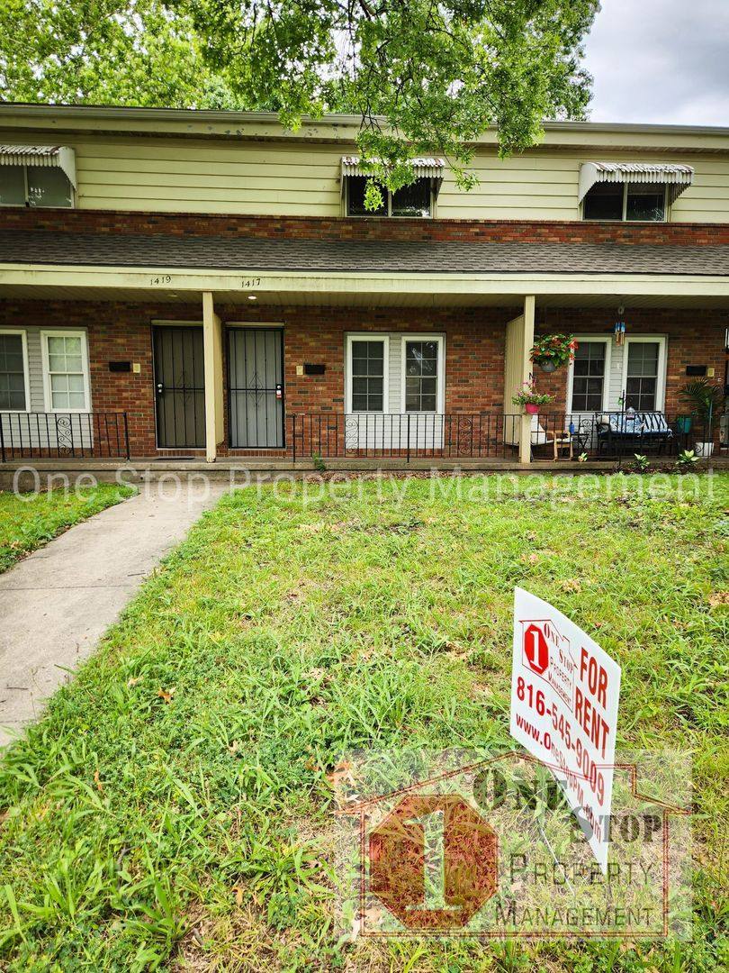 House for rent at 1417 N Main St, Independence, MO 64050