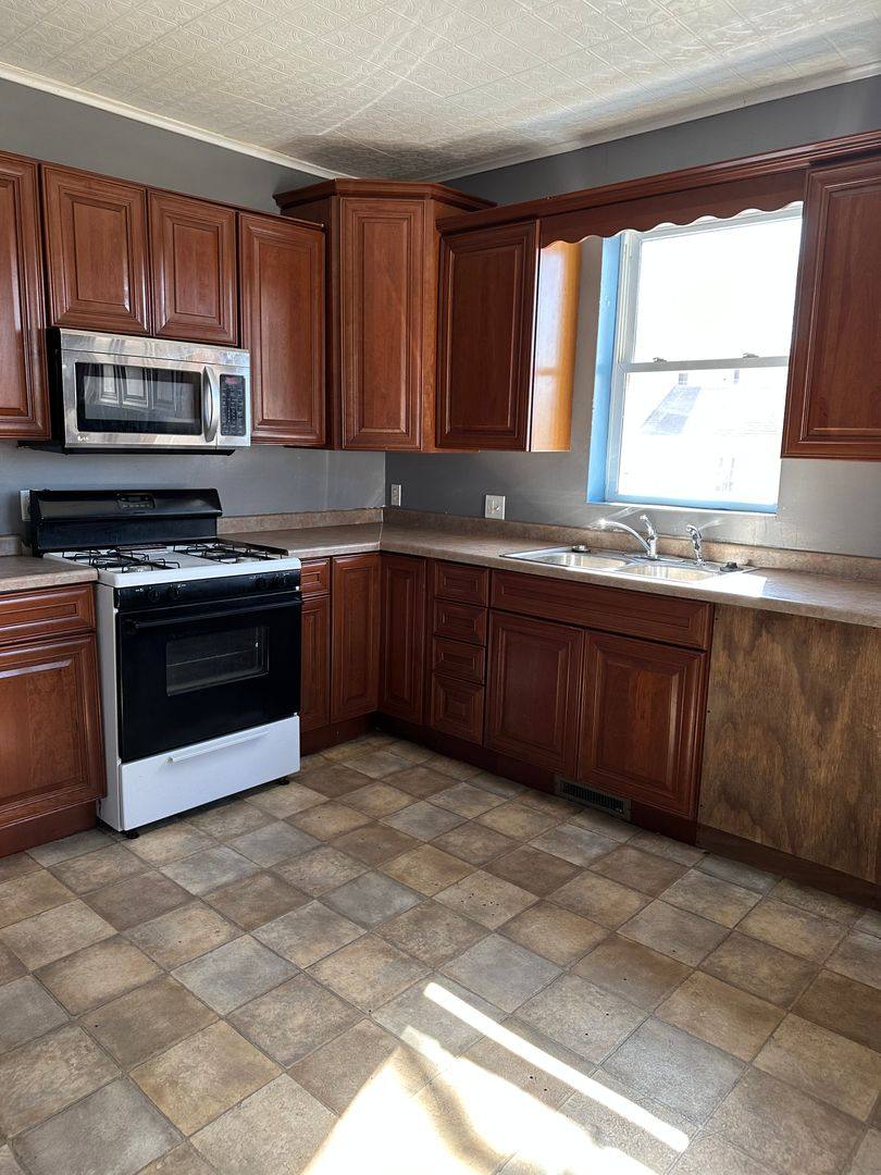 House for rent at 924 5th Ave N, Fort Dodge, IA 50501
