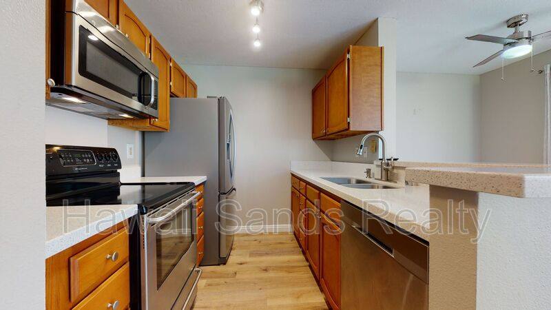 Townhouse for rent at 95-510 Wikao St #B101, Mililani, HI 96789