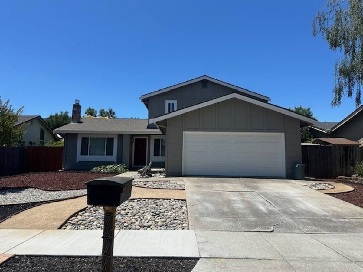 House for rent at 7411 Crawford Dr, Gilroy, CA 95020