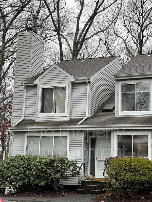Townhouse for rent at 20 E Pembroke Rd #7, Danbury, CT 06811