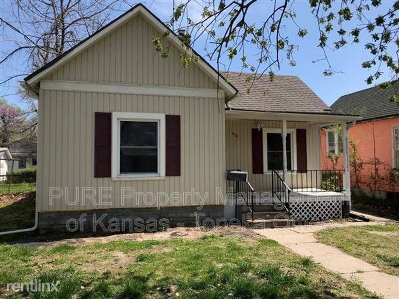 House for rent at 430 NE Lime St, Topeka, KS 66616