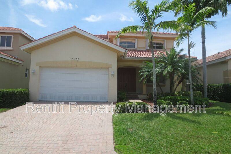 House for rent at 17038 Tremont St, Fort Myers, FL 33908