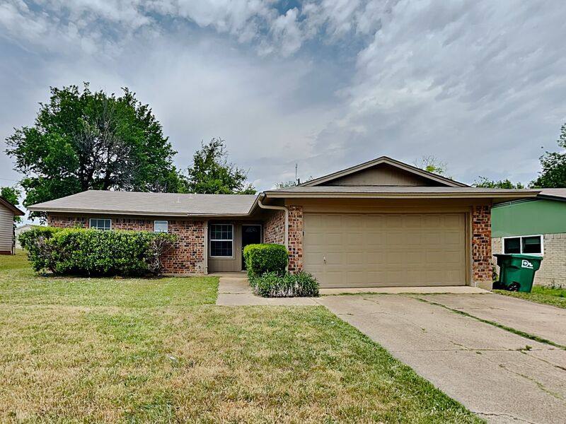 House for rent at 3505 Briercliff Dr, Denton, TX 76210