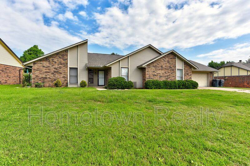 House for rent at 7621 Doris Place, Oklahoma City, OK 73162
