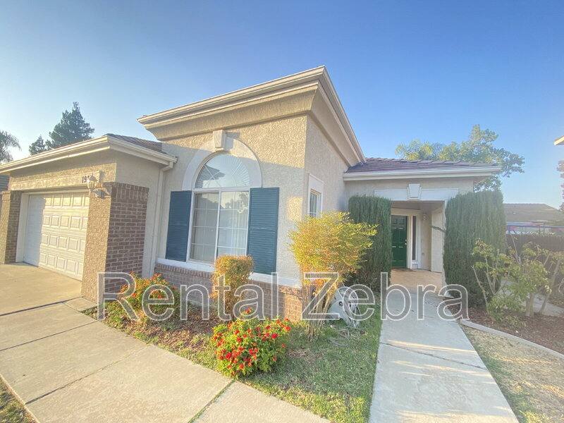 House for rent at 1923 Pinehurst Dr, Merced, CA 95340