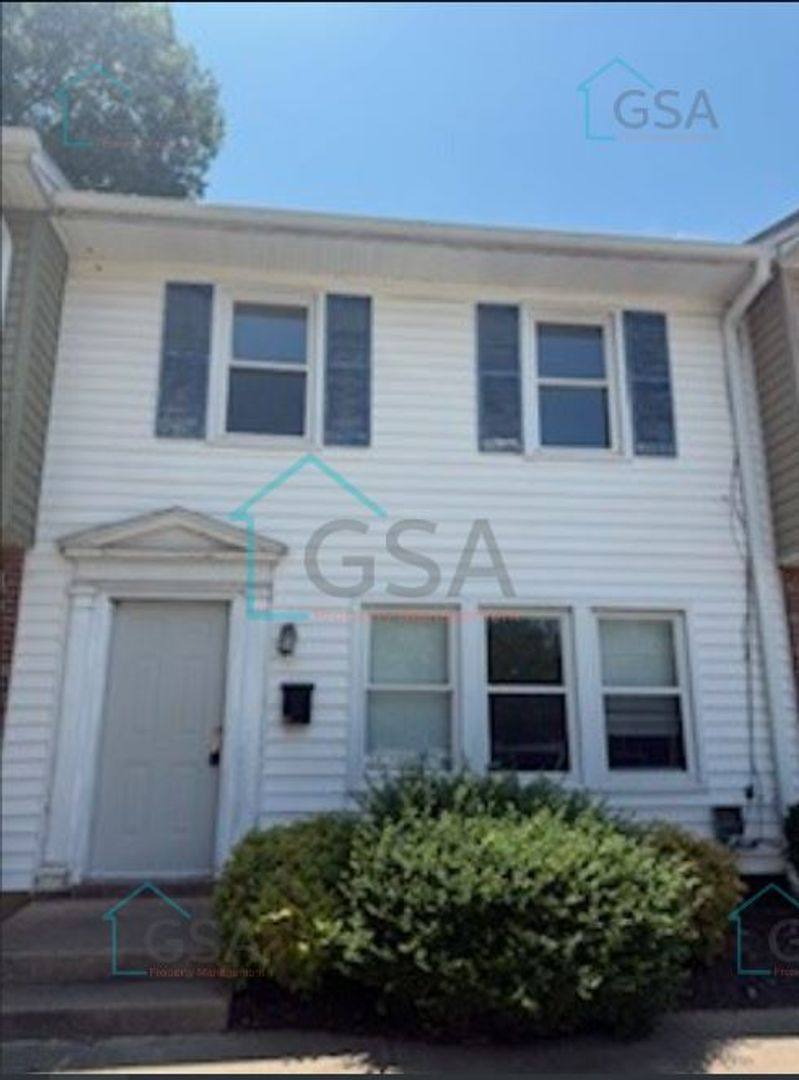 Townhouse for rent at 156 Pine Creek Court Extension, Greenville, SC 29605