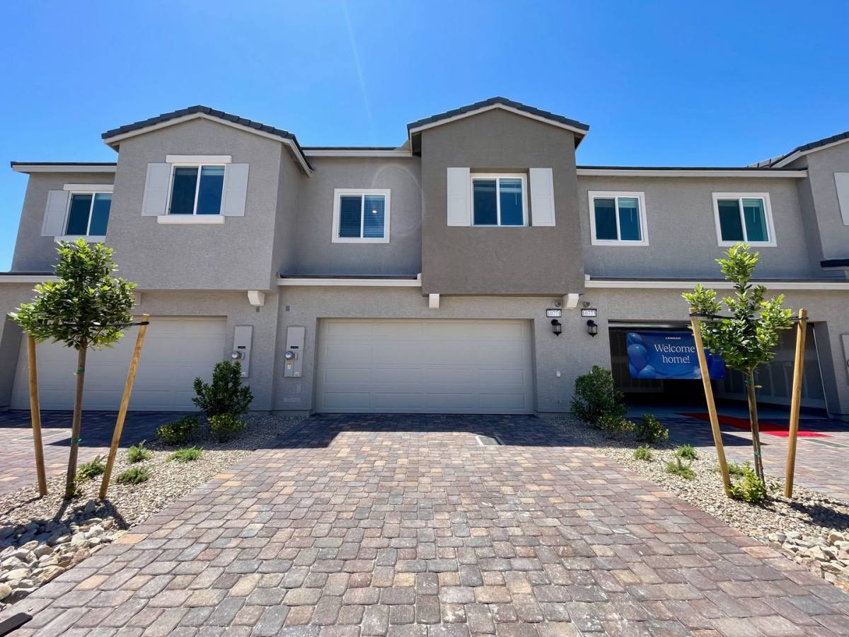 Townhouse for rent at 10771 Astell Isle Court, Las Vegas, NV 89166