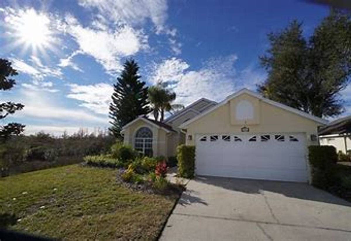 House for rent at 15401 Bay Vista Dr, Clermont, FL 34714