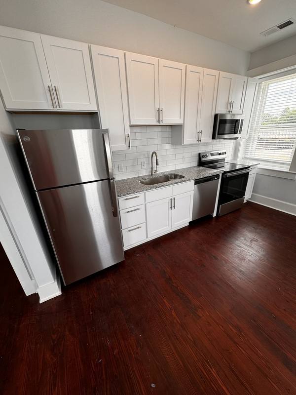 Apartment for rent at 101 S Main St #18, Hopewell, VA 23860