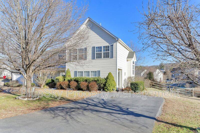 House for rent at 221 Buttercup Lane, Charlottesville, VA 22902