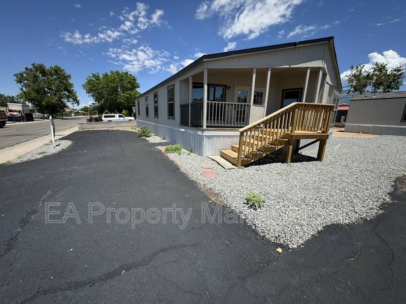 House for rent at 7608 Leanne St NE #1, Albuquerque, NM 87109