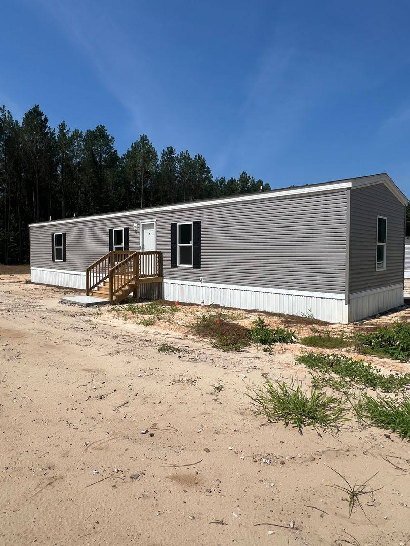 House for rent at 996 Evergreen Dr, Galivants Ferry, SC 29544