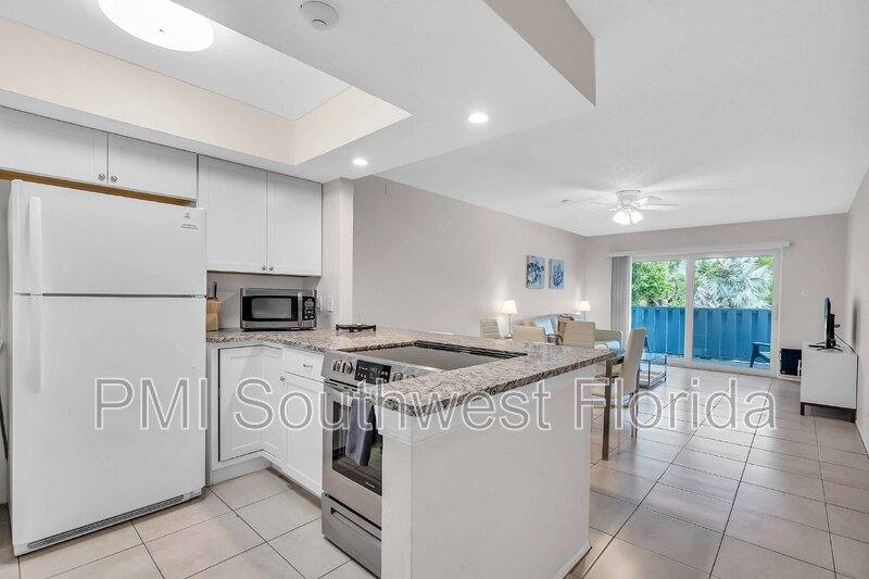 Apartment for rent at 1670 Laurel St #205, Sarasota, FL 34236