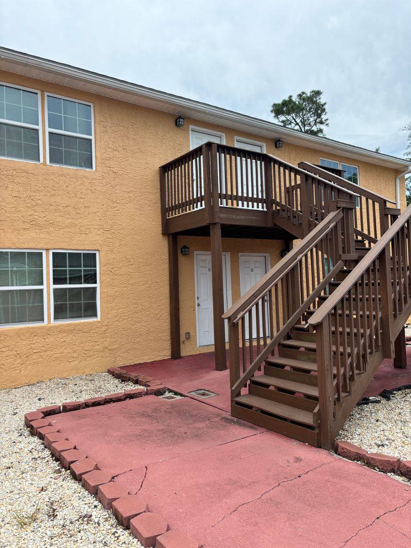 Apartment for rent at 400 E 19th St, Panama City, FL 32405