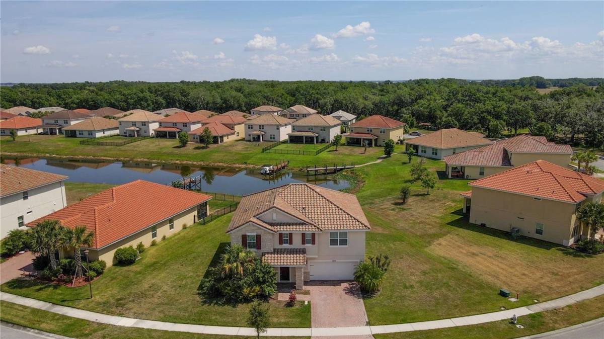 House for rent at 3894 Carrick Bend Dr, Kissimmee, FL 34746