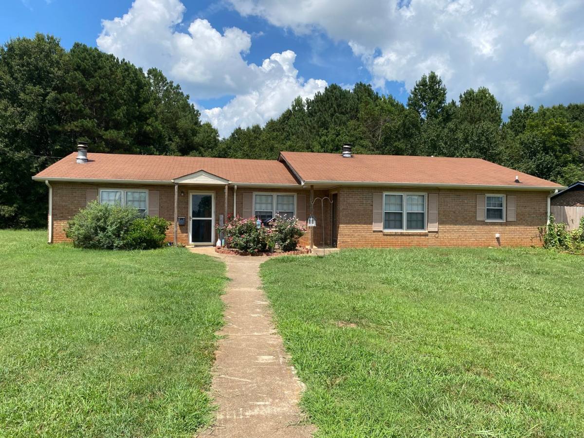 House for rent at 1282 Aiken Rd, Bogart, GA 30622
