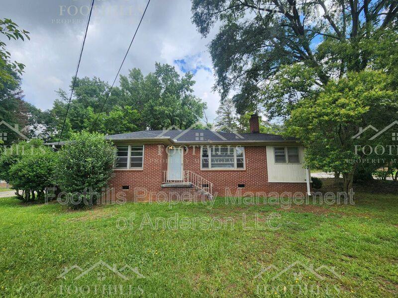 House for rent at 904 Glenwood Ave, Anderson, SC 29625