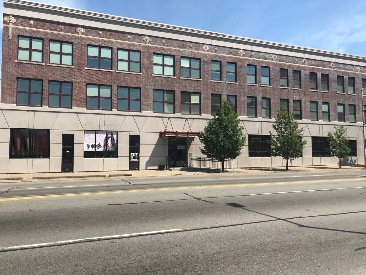 Apartment for rent at 10 W Huron St, Pontiac, MI 48342