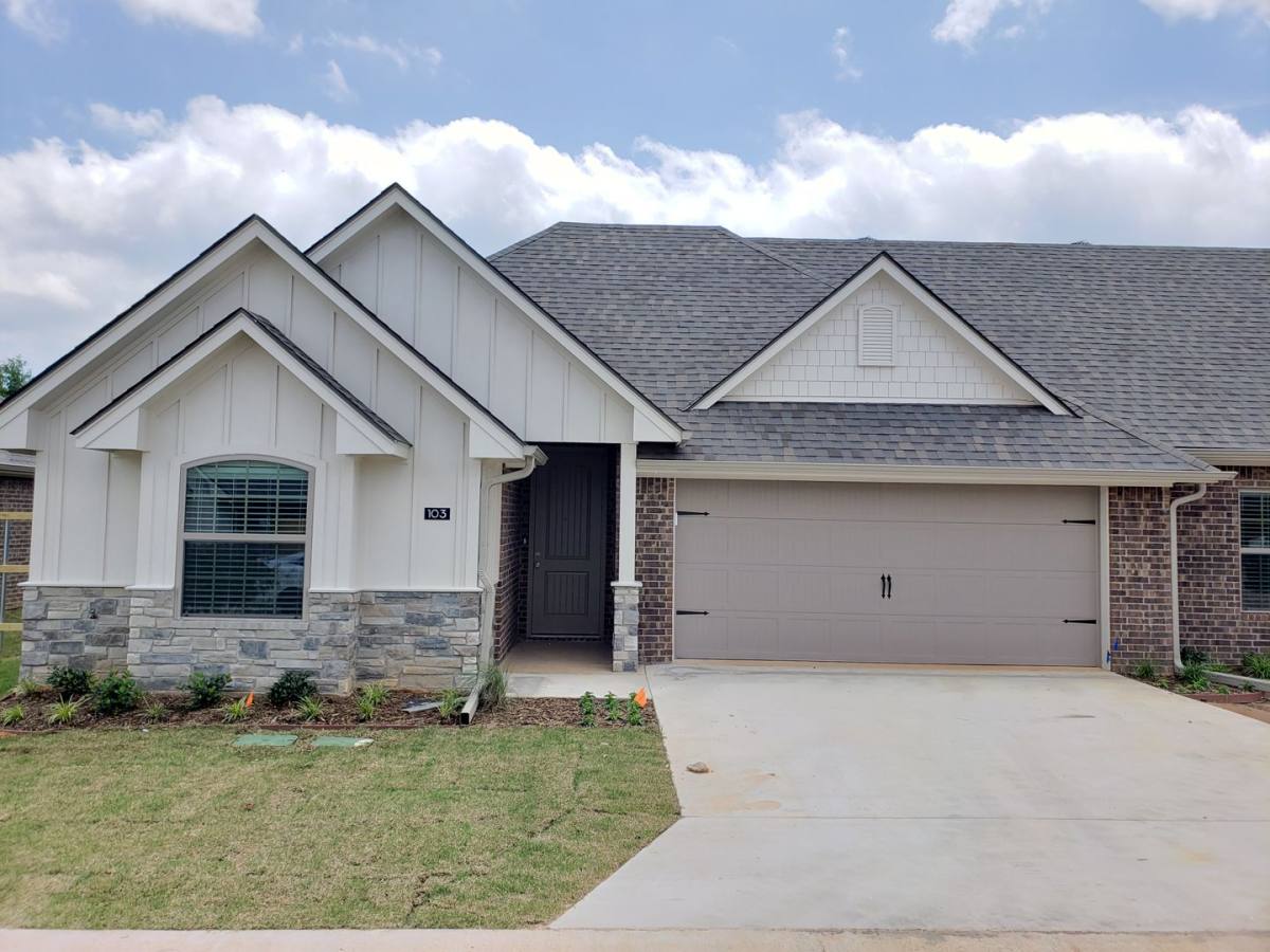 Apartment for rent at 4300 Huntingtower Dr, Tyler, TX 75707