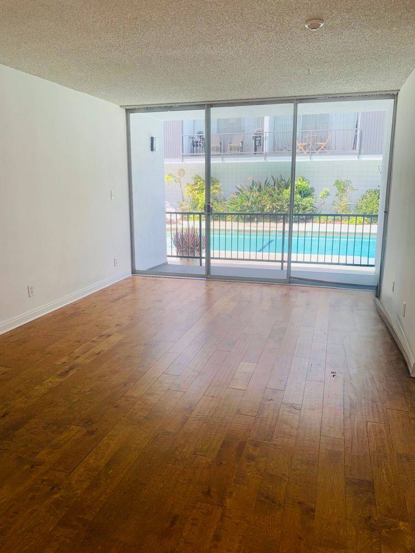 Apartment for rent at 2643 Centinela Ave, Santa Monica, CA 90405
