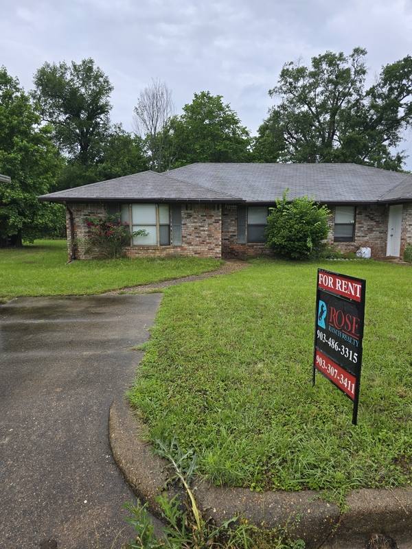House for rent at 16044 Pawnee Dr, Tyler, TX 75703