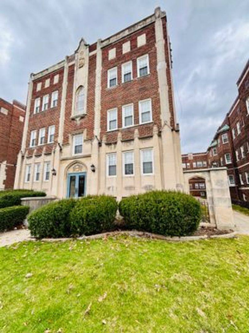 Apartment for rent at 2626 N Moreland Blvd, Cleveland, OH 44120