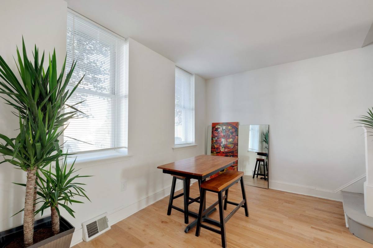 House for rent at 168 Laurel St, Philadelphia, PA 19123