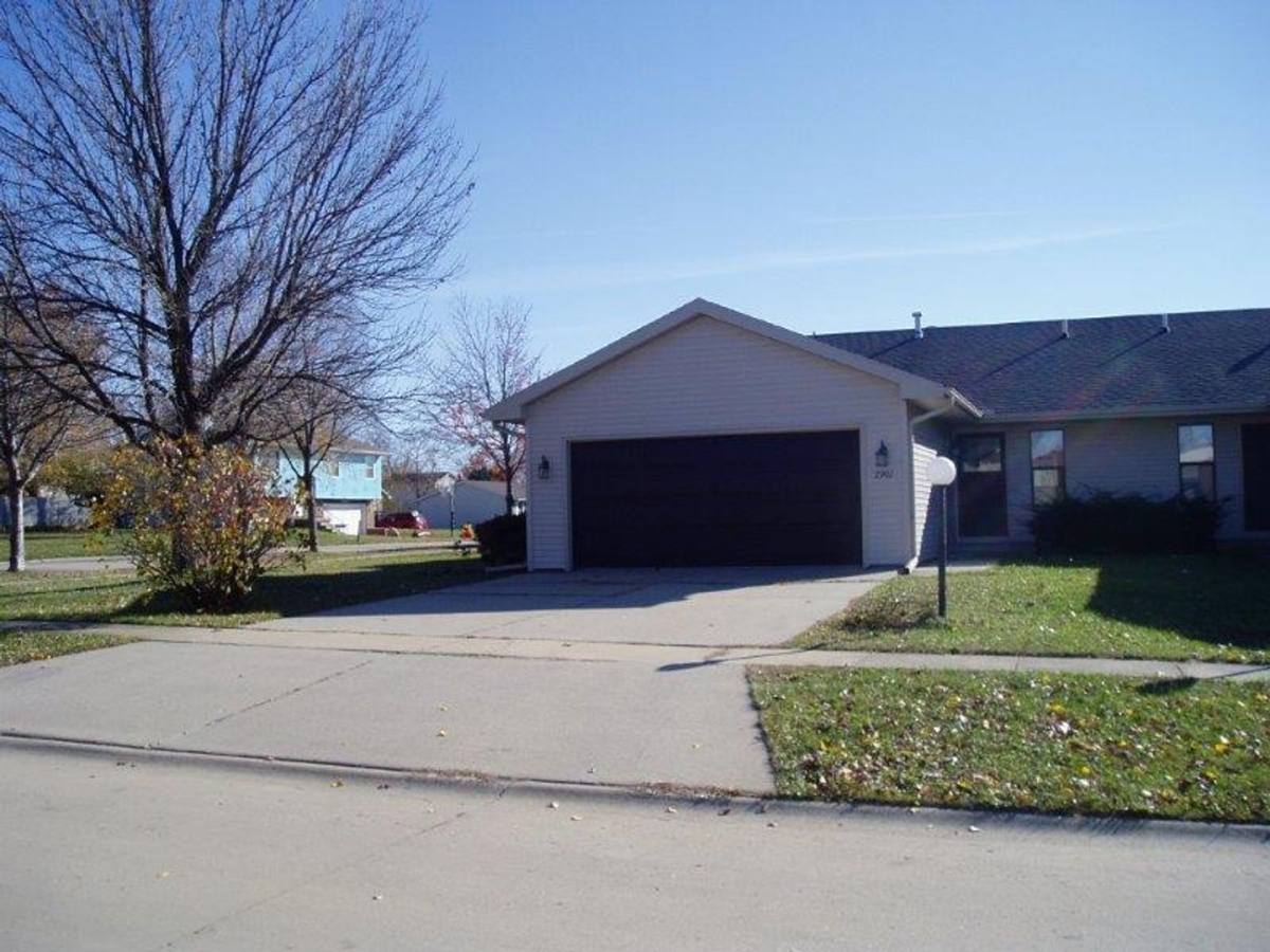 Apartment for rent at 2901 Heritage Dr, Champaign, IL 61822