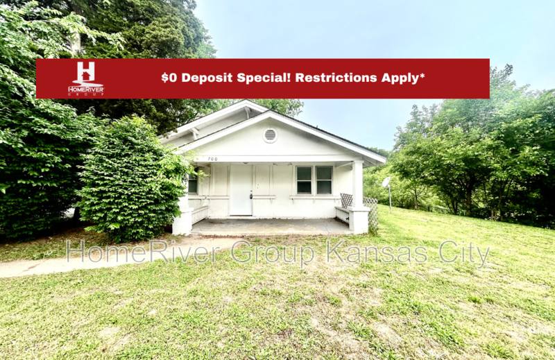 Apartment for rent at 700 S Hawthorne Ave #A, Independence, MO 64053