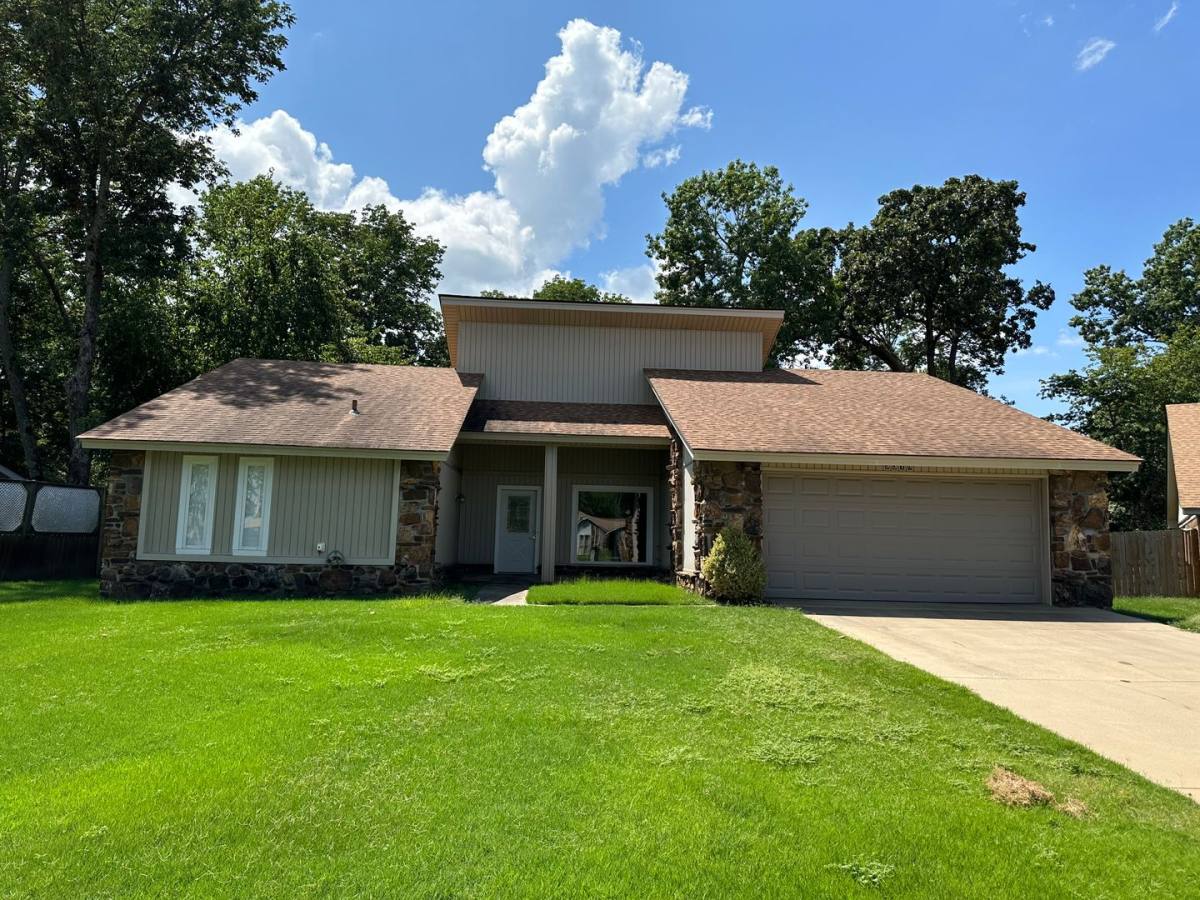 House for rent at 3318 Erin Oaks Court, Fort Smith, AR 72908
