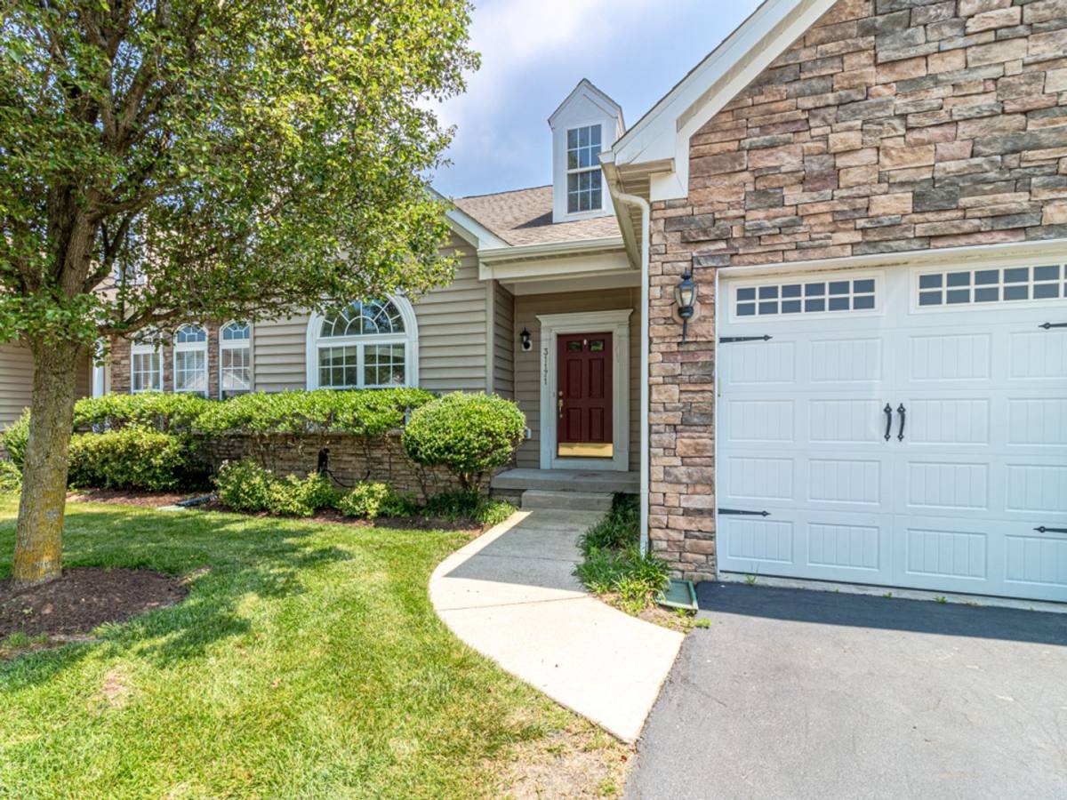 Townhouse for rent at 31171 Mills Chase Dr, Lewes, DE 19958
