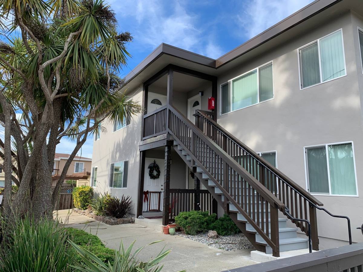 Apartment for rent at 131 Brighton Rd, Pacifica, CA 94044