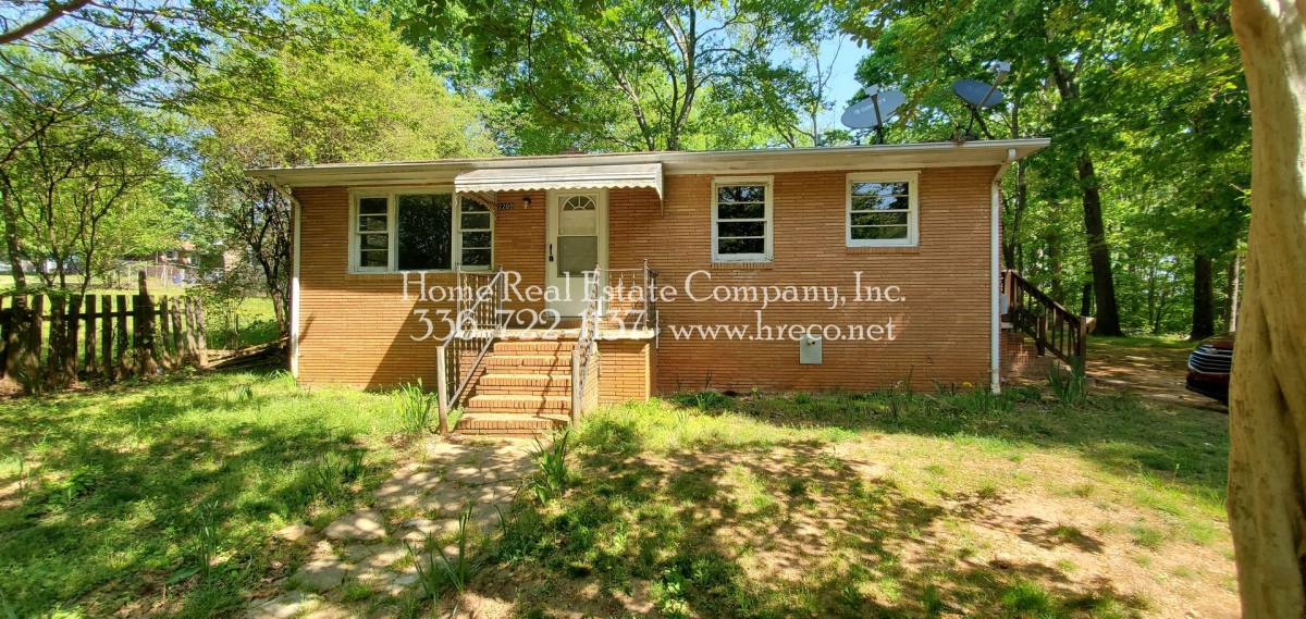 Apartment for rent at 2209 E 25th St, Winston Salem, NC 27105