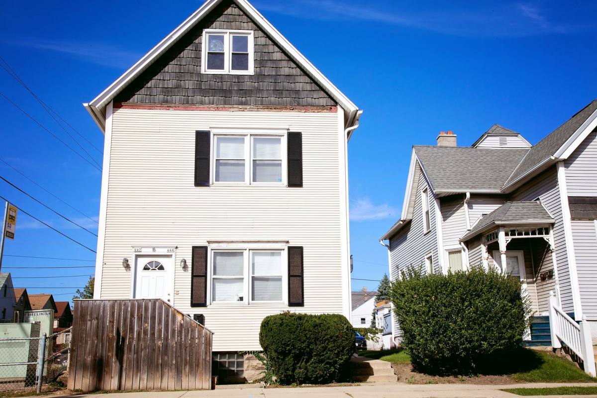 Apartment for rent at 442-444 E Lincoln Ave, Milwaukee, WI 53207