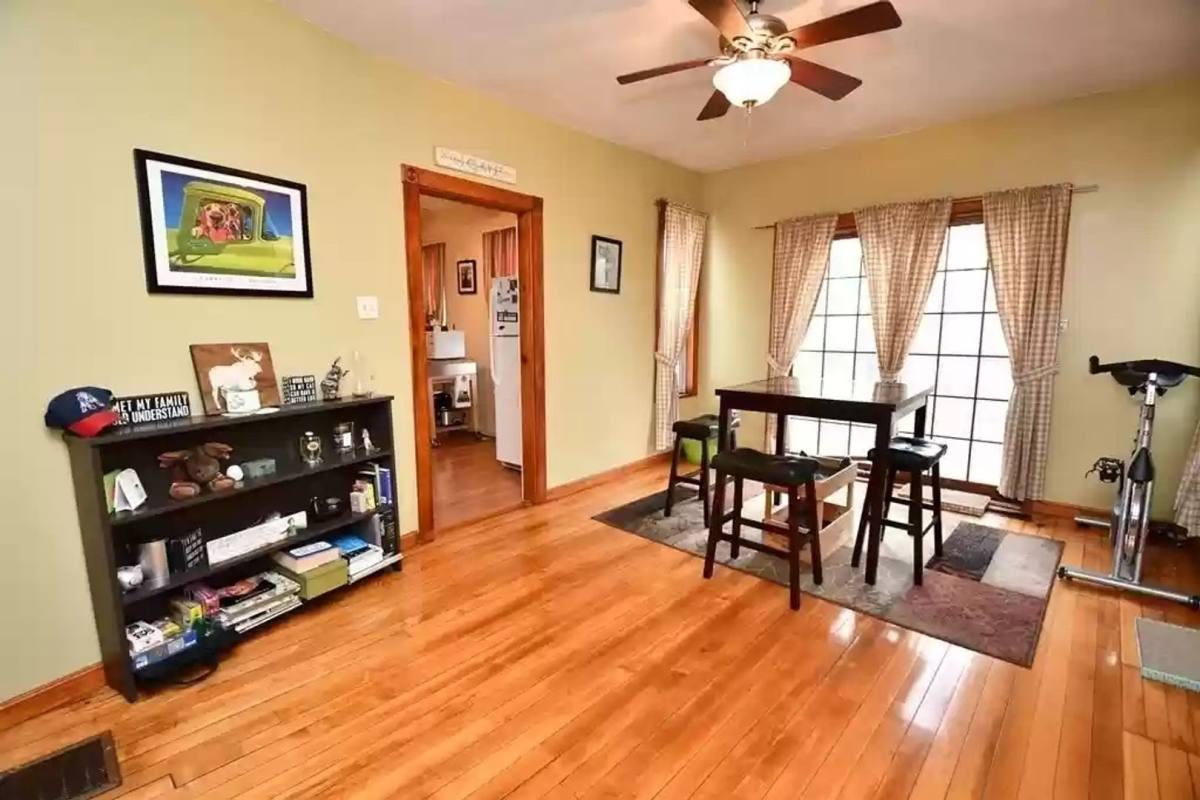 Apartment for rent at 17 Melville St, Worcester, MA 01605