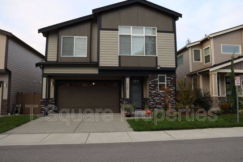 House for rent at 3729 192nd Place SE, Bothell, WA 98012