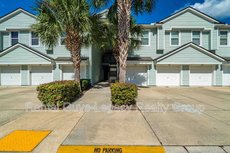 Townhouse for rent at 8192 Cabin Lake Circle #2-7, Jacksonville, FL 32256