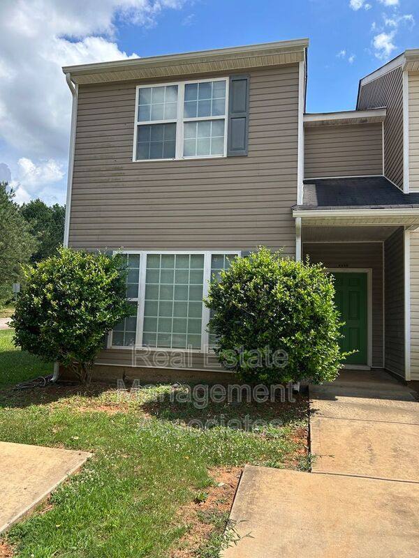 1772 Carrington Dr, Griffin, GA 30224