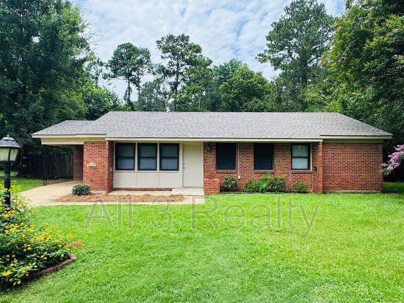 House for rent at 957 Parkwood Court, Montgomery, AL 36109