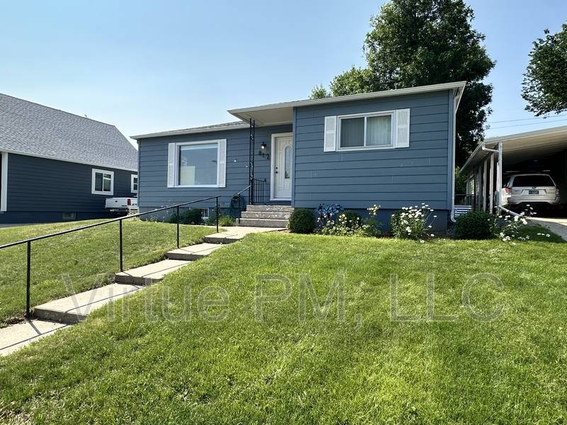 House for rent at 812 6th St, Havre, MT 59501